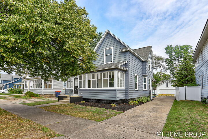 Property Photo:  59 W 17th Street  MI 49423 