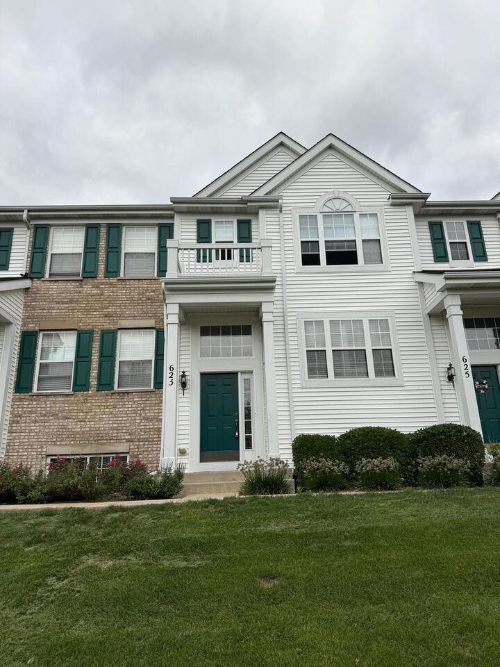 623 Lincoln Station Drive  Oswego IL 60543 photo
