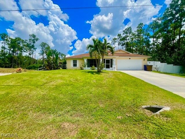 822 Johns Avenue  Lehigh Acres FL 33972 photo