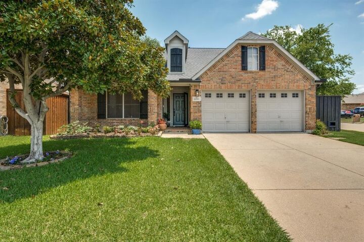 Property Photo:  6200 Branchwood Trail  TX 75028 