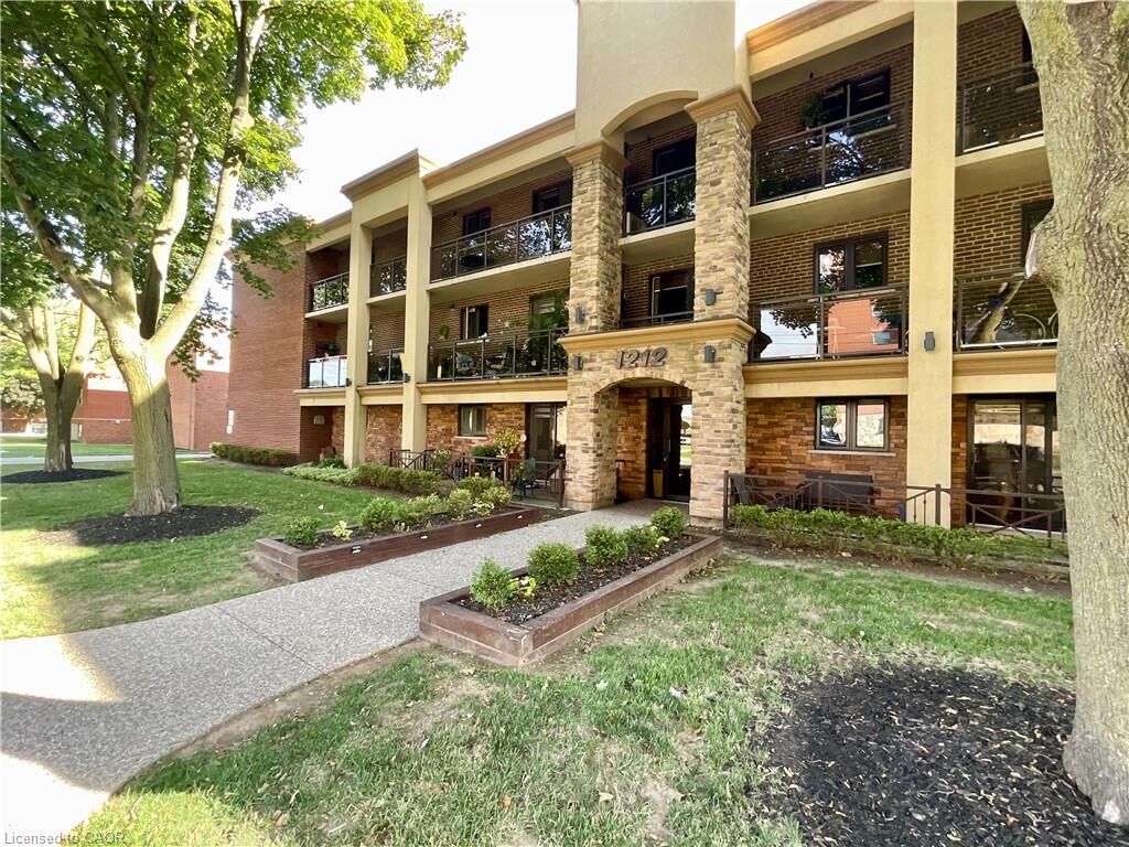 Property Photo:  1212 Fennell Avenue E 108  ON L8T 1T2 