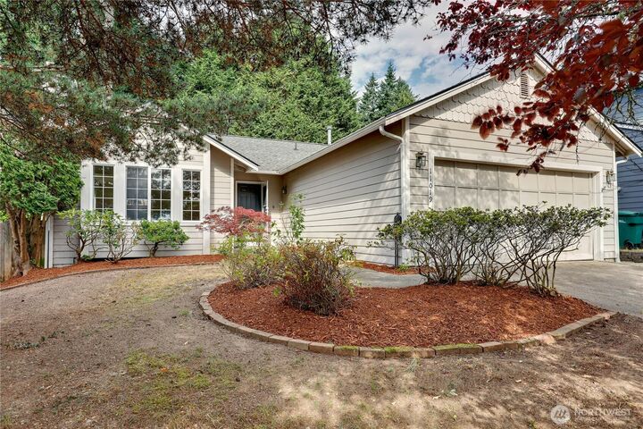 11019  Lobelia Avenue NW  Silverdale WA 98383 photo