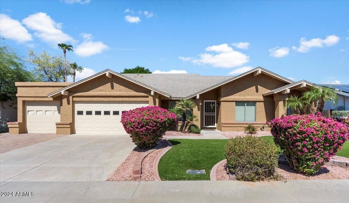Property Photo: 8894 E Sheena Drive AZ 85260