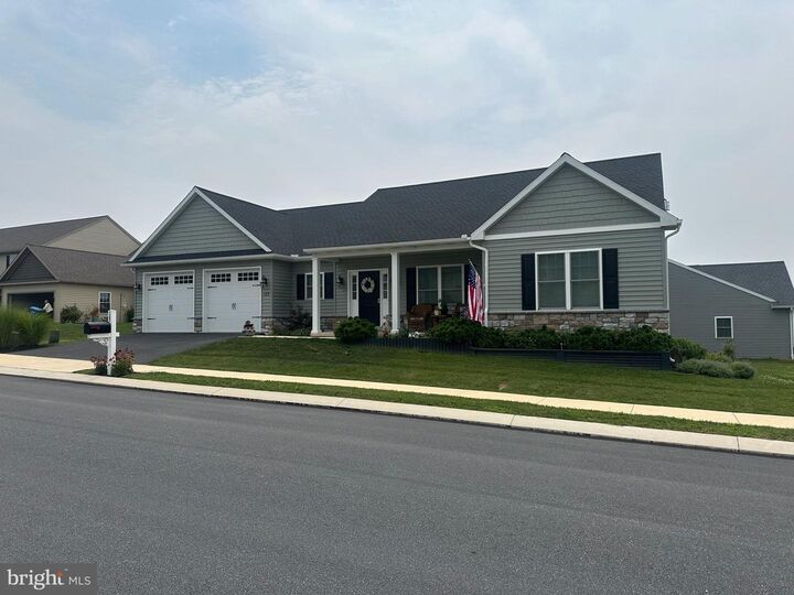 Property Photo:  125 Lindsey Lane  PA 17022 