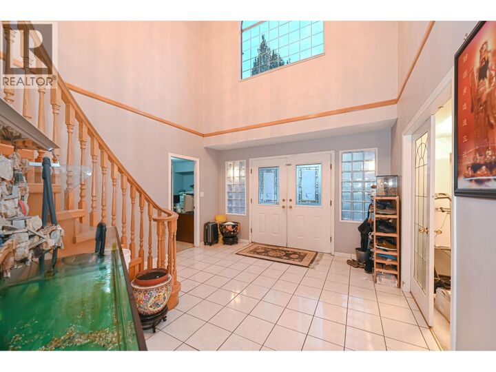 Photo de la propriété:  6889 Kerr Street  BC V5S 3C9 