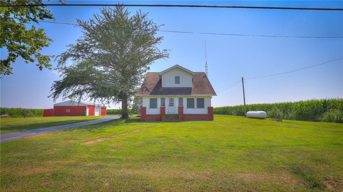 Property Photo: 3031 Heritage Road IL 62521
