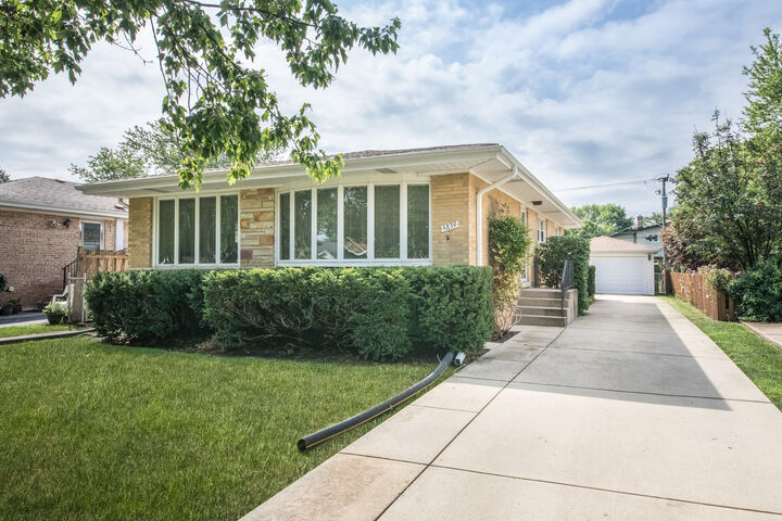 5839 Main Street  Morton Grove IL 60053 photo