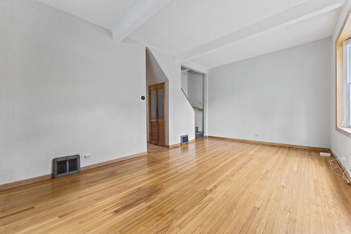 Property Photo:  314 Custer Avenue  IL 60202 