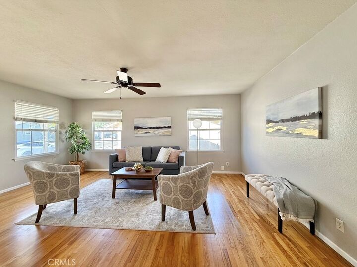 Property Photo:  11622 Massinger Street  CA 90715 