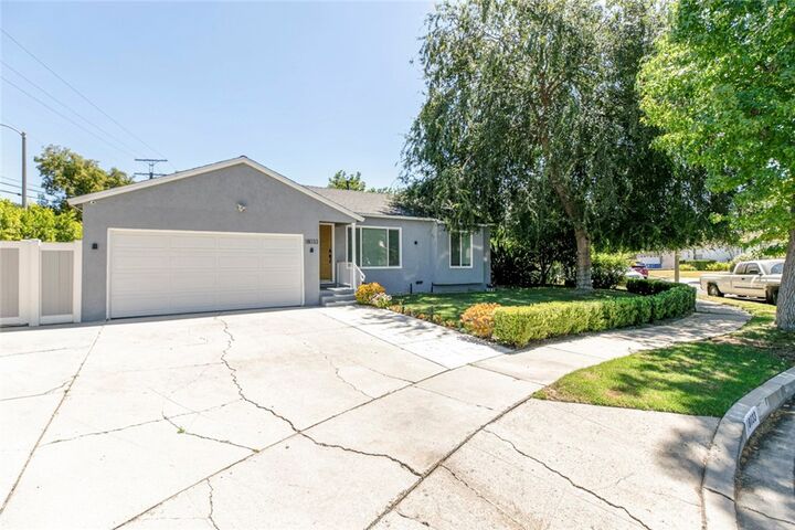 Property Photo: 18033 Duncan Street CA 91316