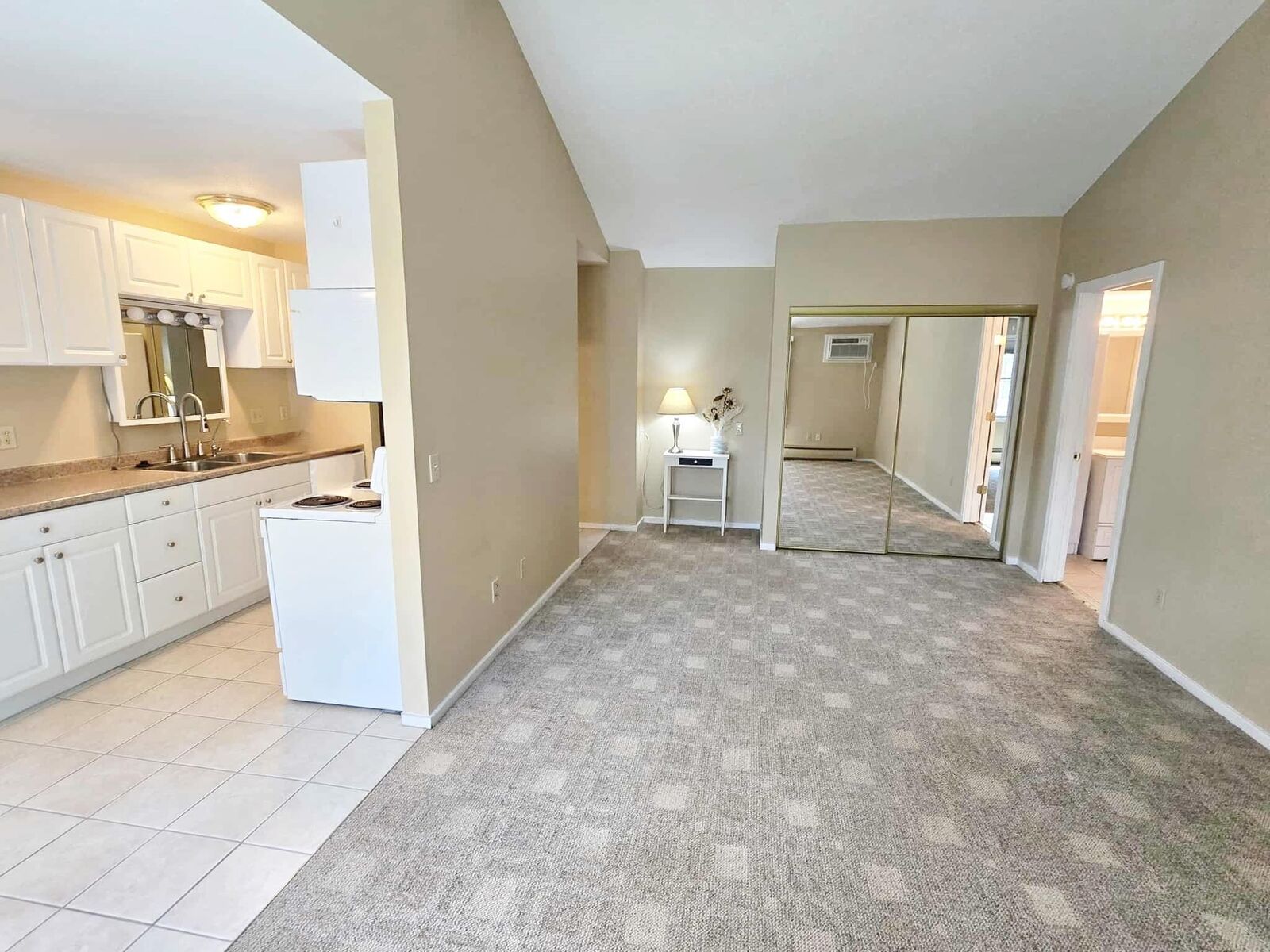 Property Photo:  704 Old Settlers Trail 5  MN 55343 