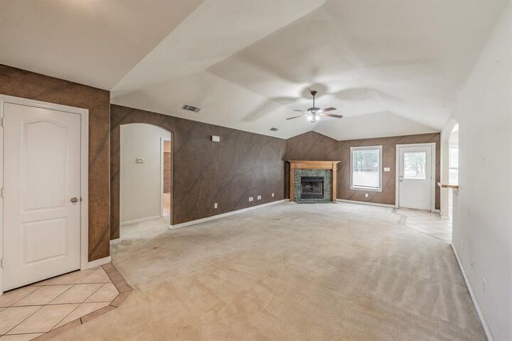 Property Photo: 110 Pleasant Oaks Lane TX 76082