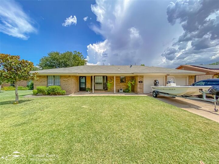 Property Photo: 781 Kenwood Drive TX 79601