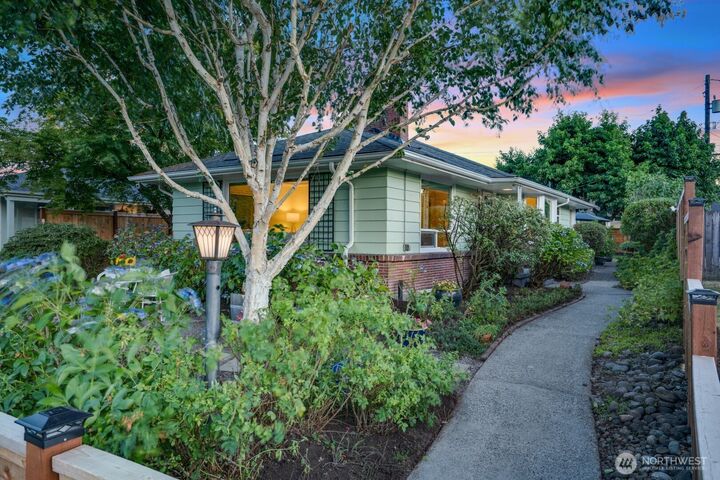 3220 N 22nd Street  Tacoma WA 98406 photo