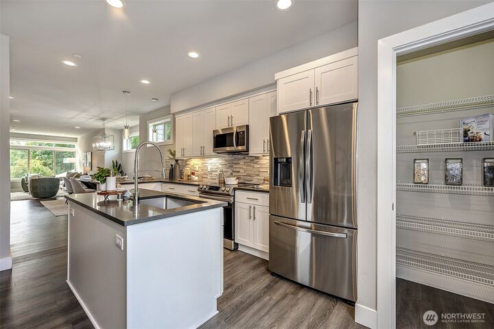 Property Photo: 5020 148th Street SW E1 WA 98026