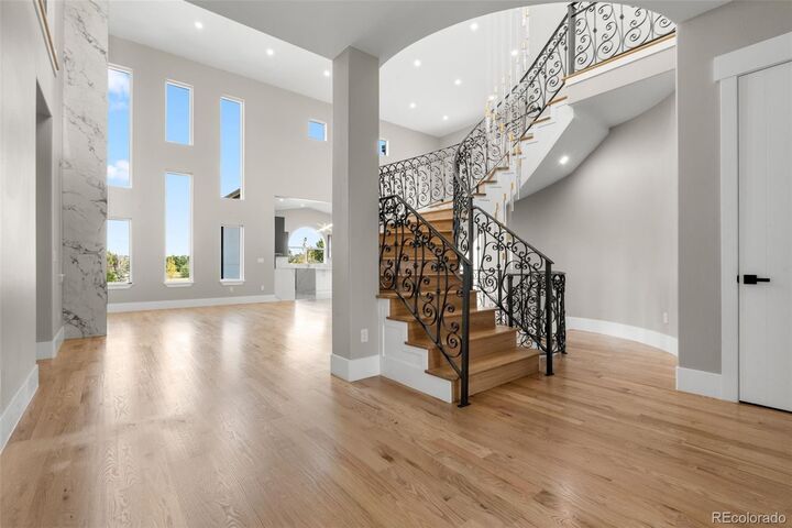 Property Photo: 6776 S Flanders Court CO 80016