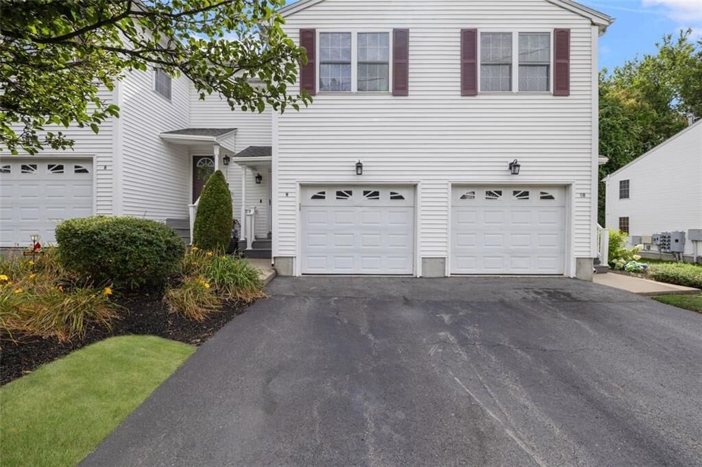 Property Photo:  612 Smithfield Road B9  RI 02904 