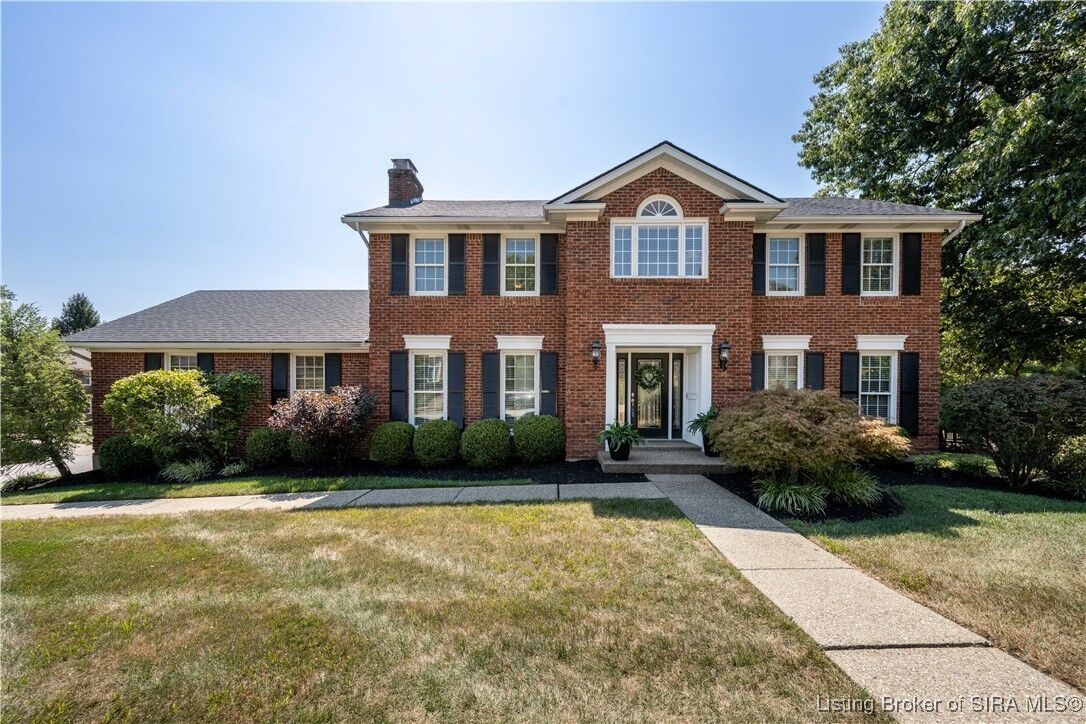 Property Photo: 1130 Eastridge Drive IN 47150