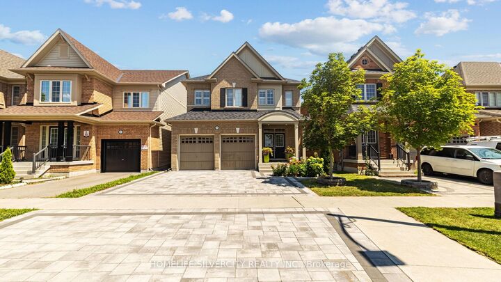Property Photo: 411 Windfields Farm Drive W ON L1L 0M1