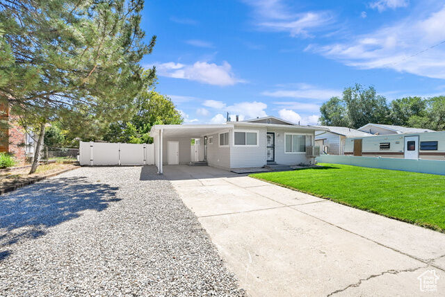 Property Photo:  886 N La Verde St  UT 84041 