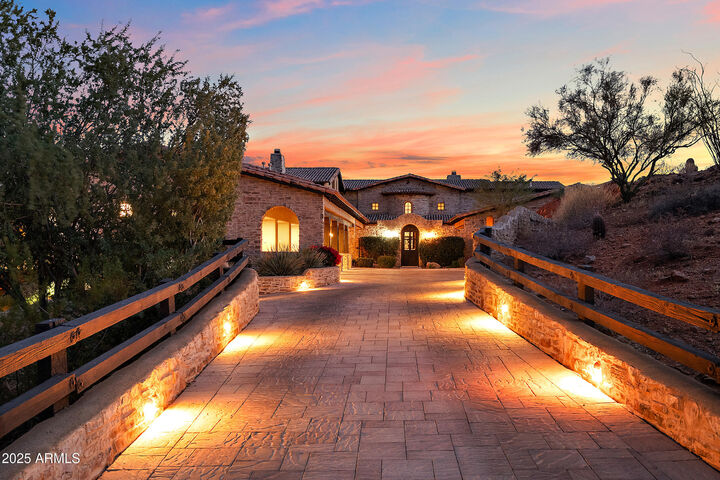 Property Photo:  16117 E Shooting Star Trail  AZ 85268