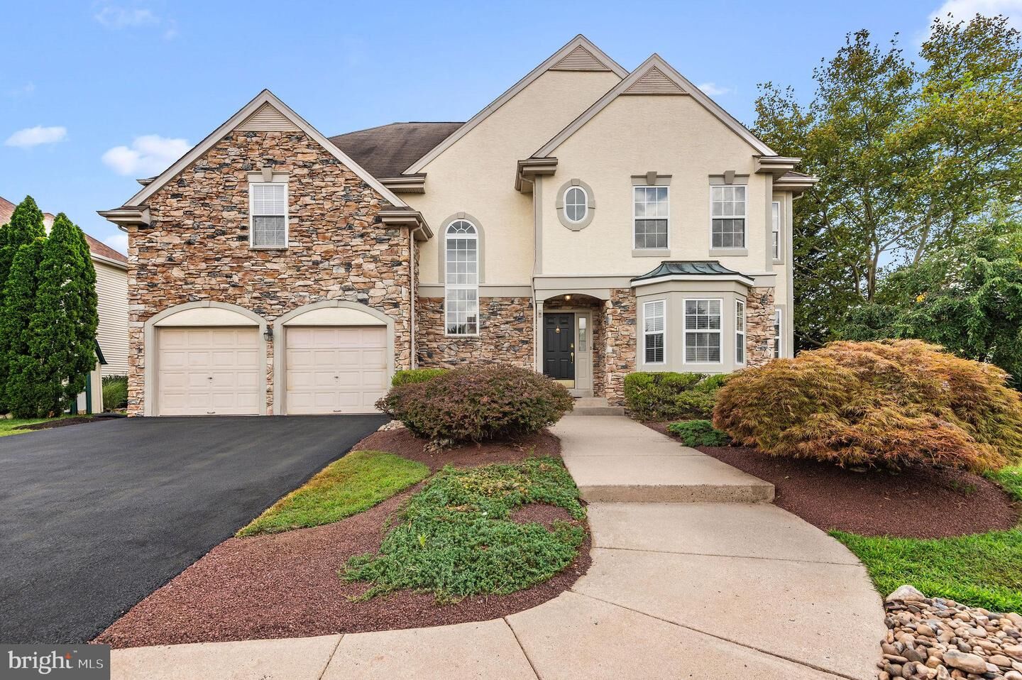 Property Photo:  1302 Tarpan Circle  PA 18938 