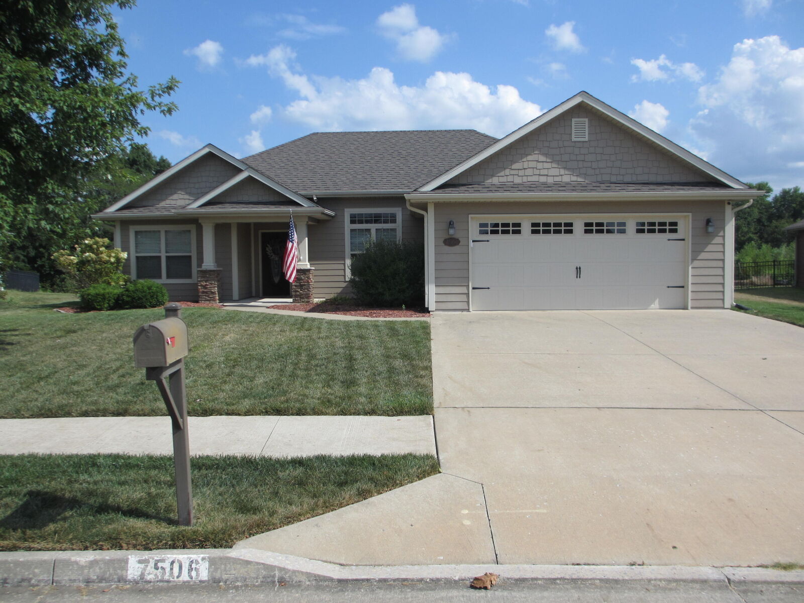 Property Photo: 7506 Wellford Ct MO 65203