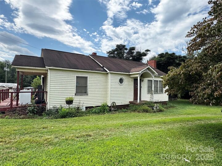 Property Photo: 238 Victory Grove Church Road NC 28092