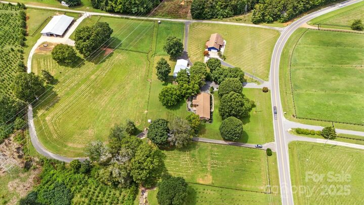 Property Photo:  256 Johnson Dairy Road  NC 28115 