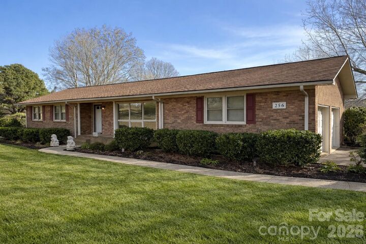 Property Photo:  256 Johnson Dairy Road  NC 28115 