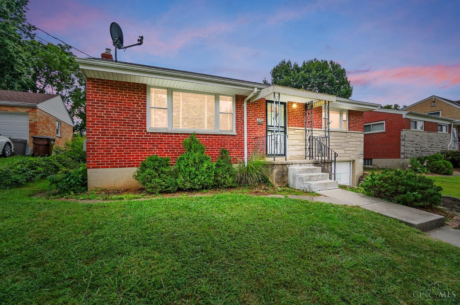 Property Photo: 570 Rentz Place OH 45238