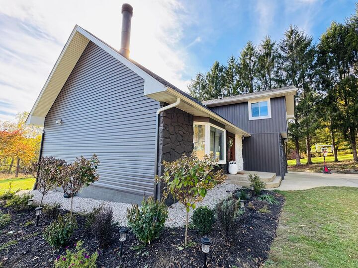 Property Photo:  173 Lakeview NE Drive  OH 43130