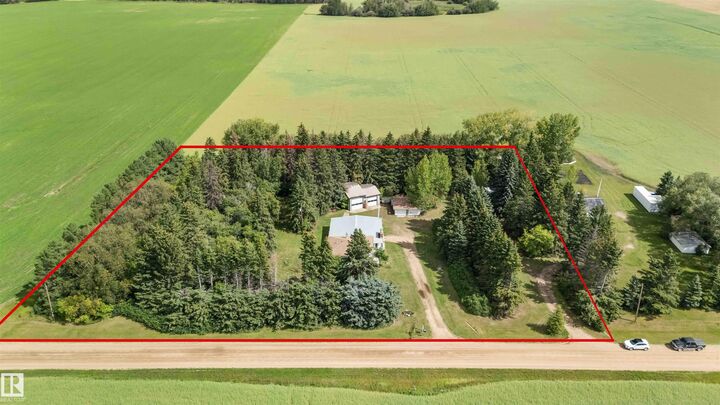 Property Photo: 56223 Rge Rd 245 AB T8R 0M2