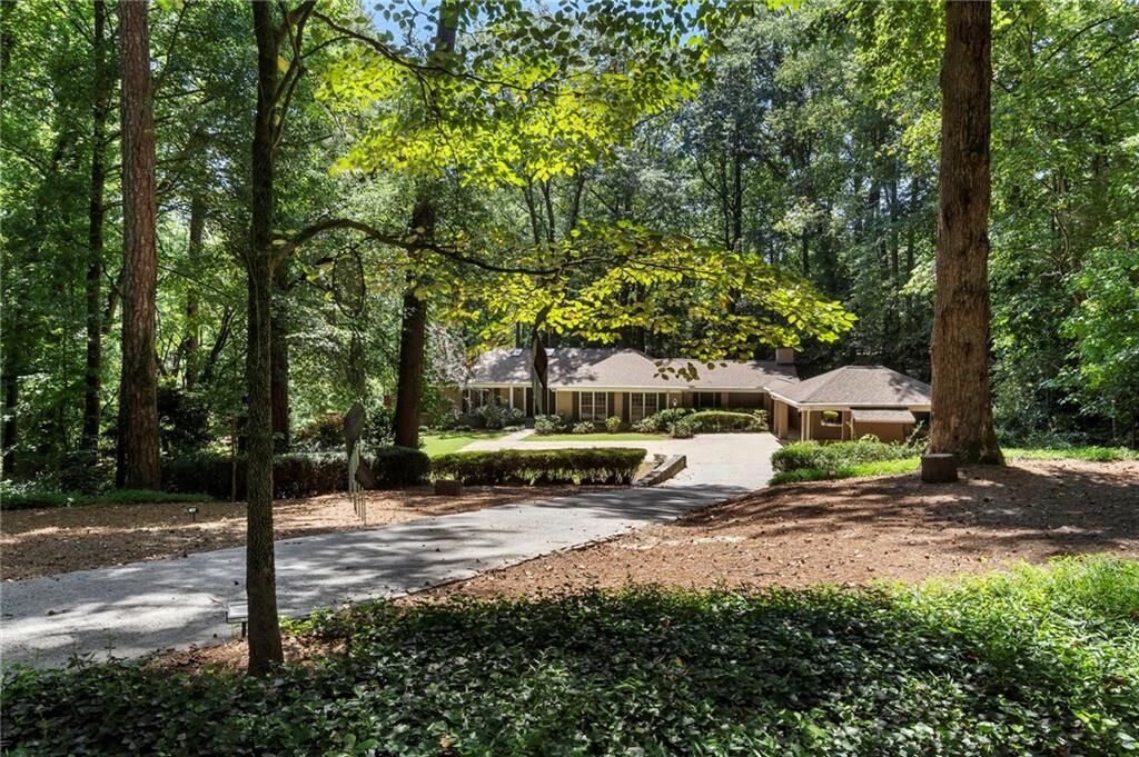 Property Photo: 1190 W Wesley Road NW GA 30327