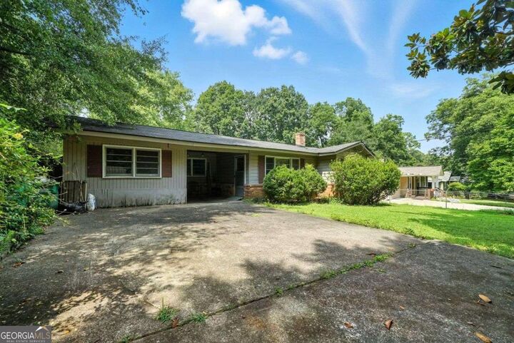 Property Photo: 7099 Lakeview Lane GA 30360
