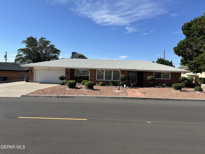 Property Photo: 3010 Pierce Avenue TX 79930