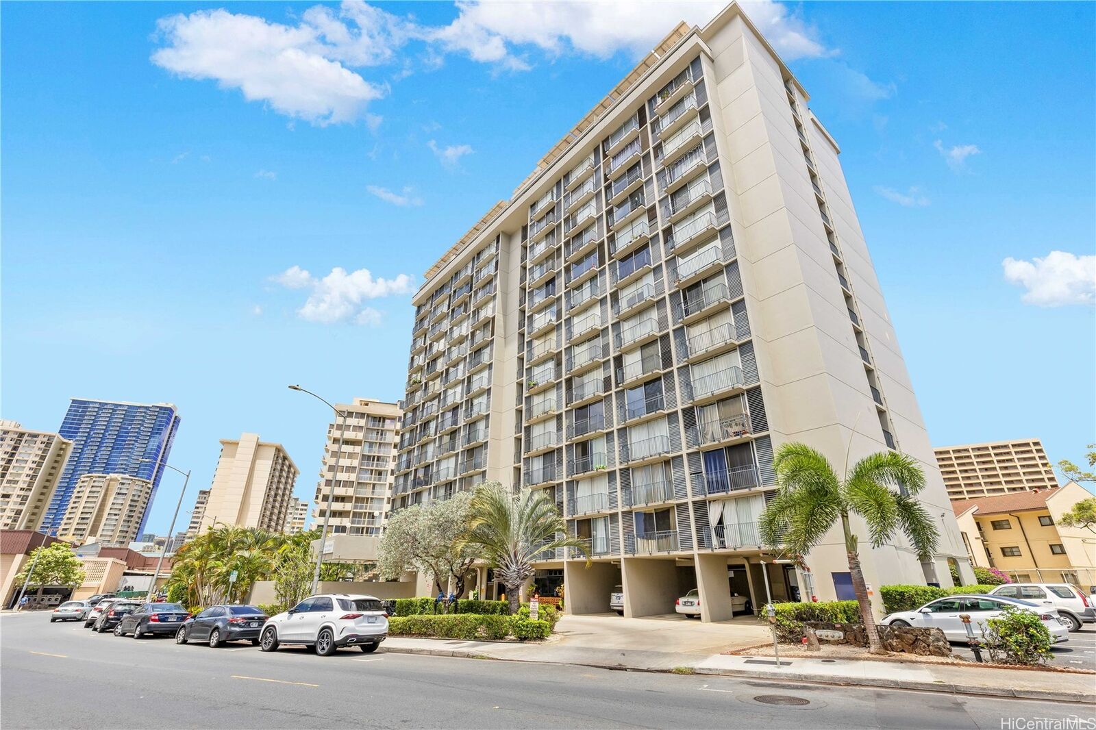 Property Photo:  1650 Kanunu Street 416  HI 96814 