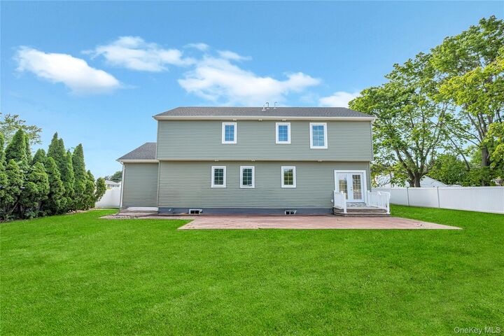 Property Photo: 123 Cayuga Avenue NY 11729