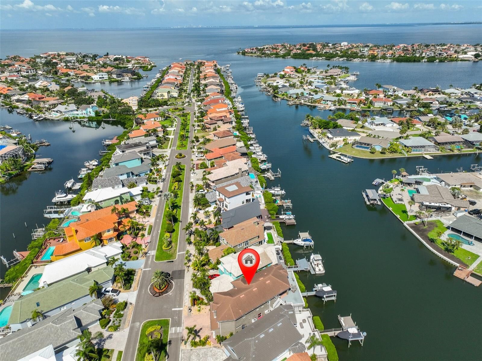 Property Photo: 849 Symphony Isles Boulevard FL 33572