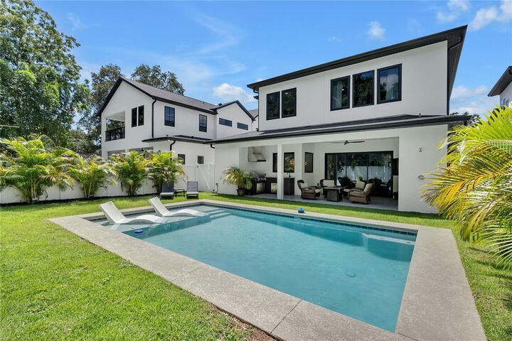 Property Photo: 239 E Harding Street FL 32806