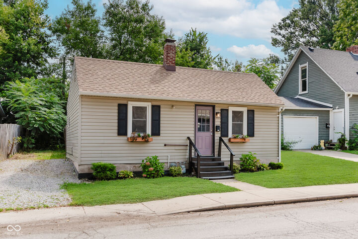 Property Photo: 831 Laurel Street IN 46203