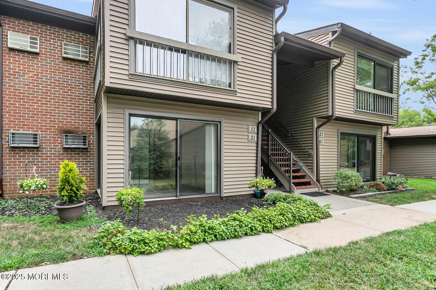 Property Photo:  31 Hancock Court  NJ 07701 