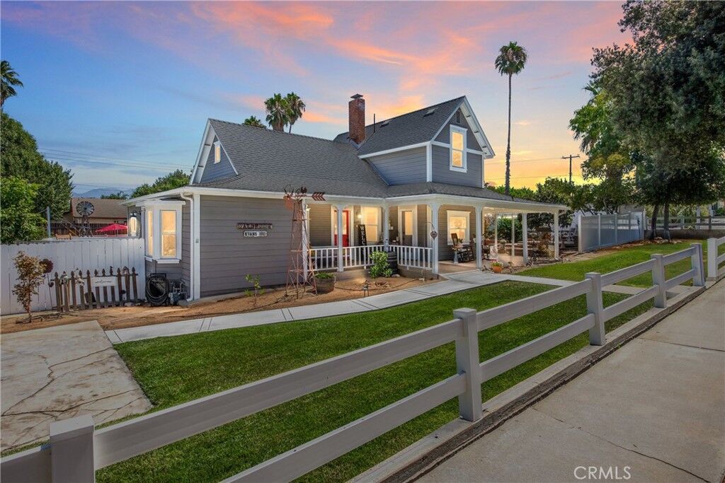 Property Photo:  629 Nottingham Dr.  CA 92373 