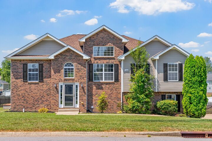 Property Photo: 2545 Emerald Ct TN 37042