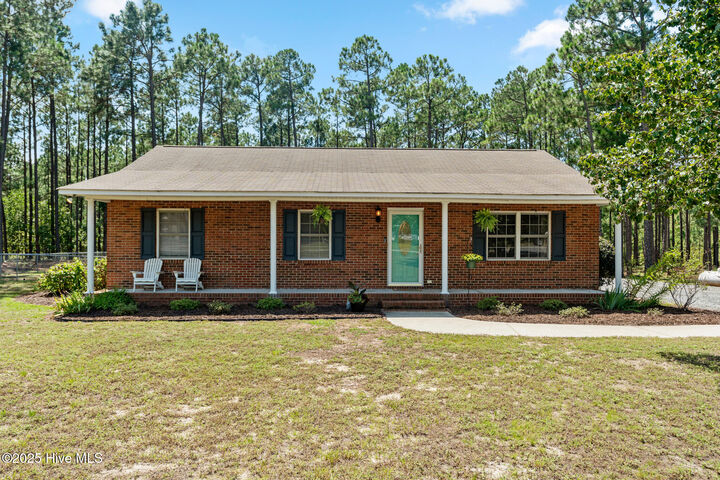 Property Photo:  140 Ev Hogan Drive  NC 28379 