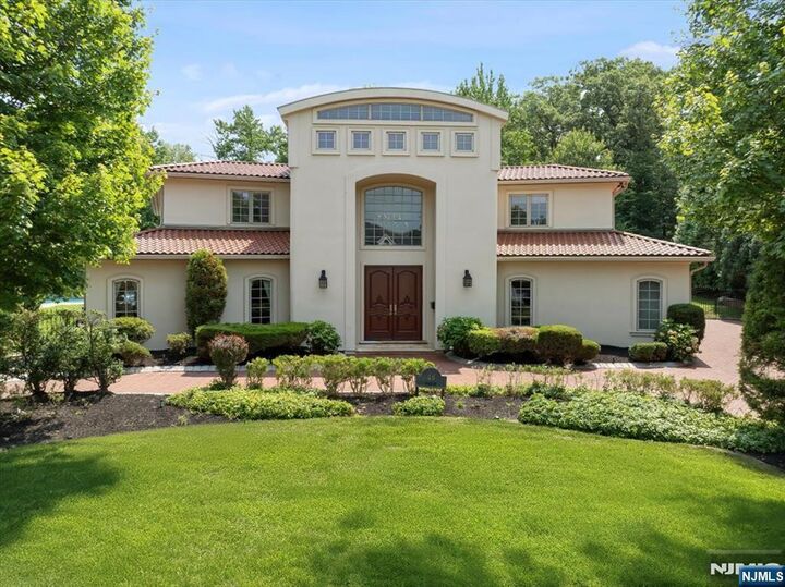 46 Jean Drive  Englewood Cliffs NJ 07632 photo