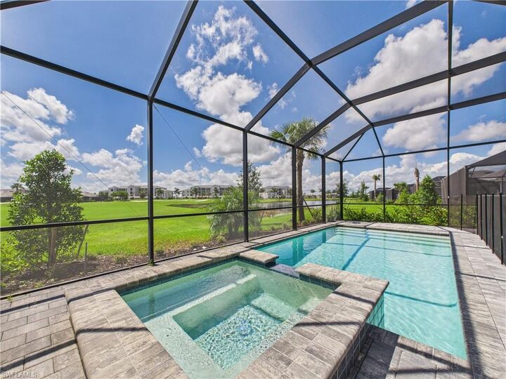 Property Photo:  5412 Fancourt Links Way  FL 34142 