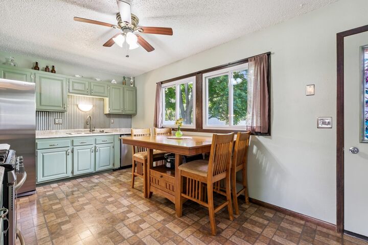 Property Photo: 315 14th Street MN 55328