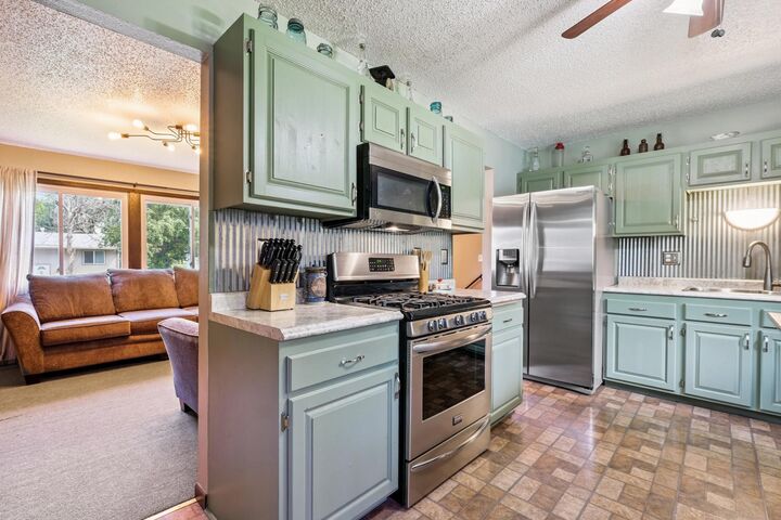 Property Photo: 315 14th Street MN 55328
