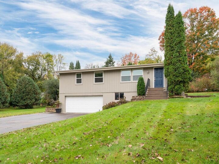 Property Photo: 5826 Salisbury Avenue MN 55345